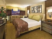 Harrahs Resort Casino | Hotel | Reno Nevada
